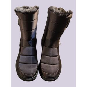 Toddler Girls Snow Boots.  Purple and Black with Fur Lining.  ITEM #3038